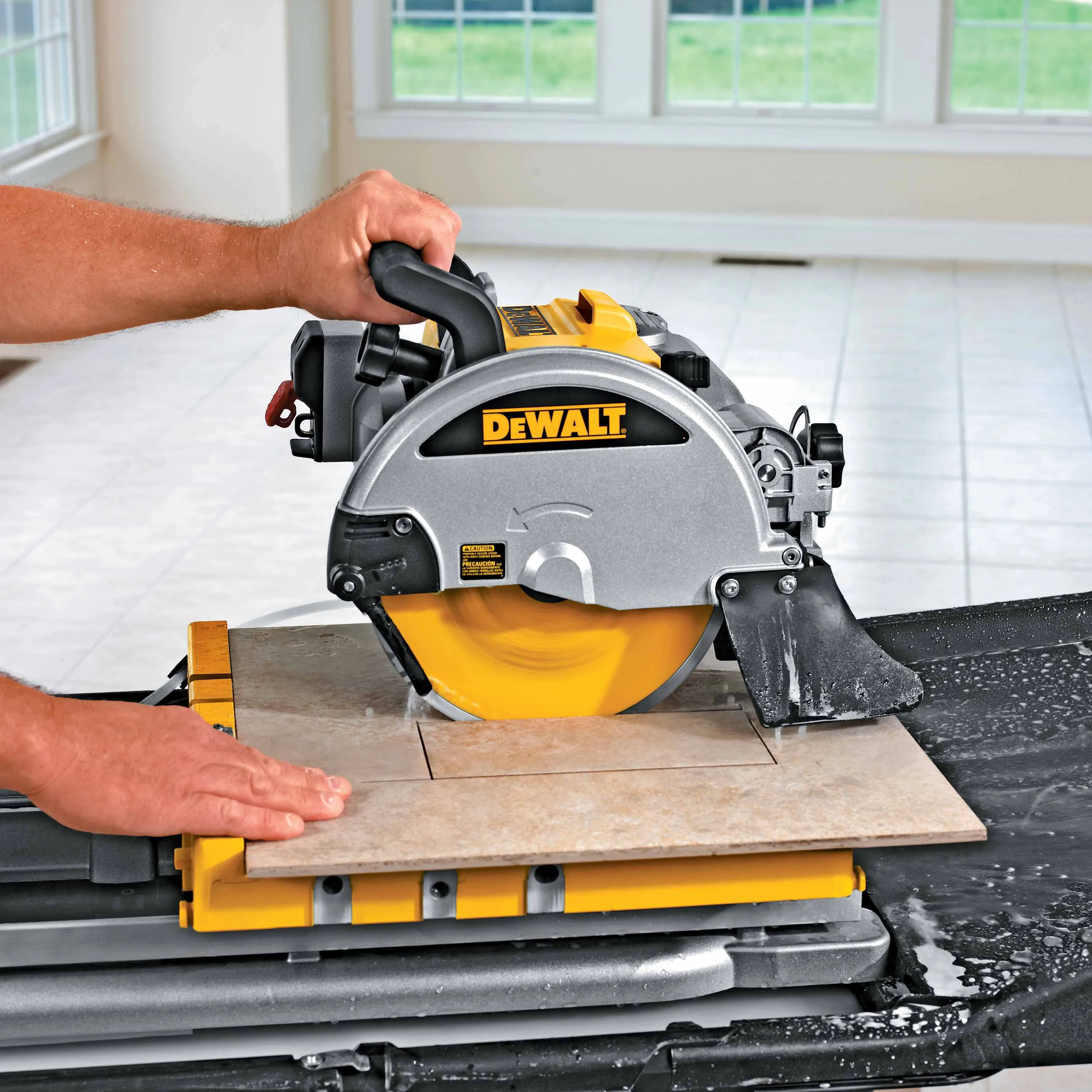 DeWalt D24000 Heavy-Duty 10" Wet Tile Saw