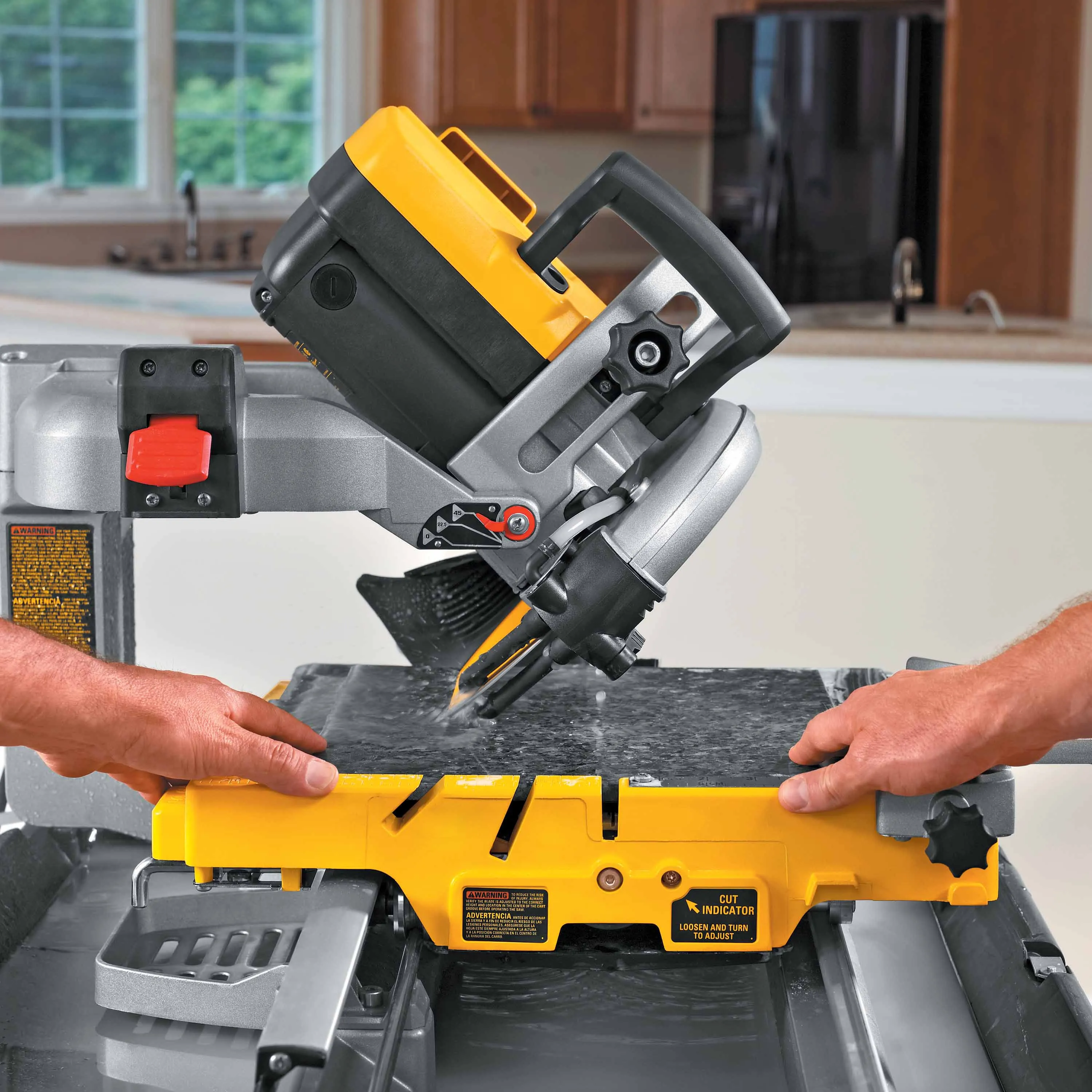 DeWalt D24000 Heavy-Duty 10" Wet Tile Saw
