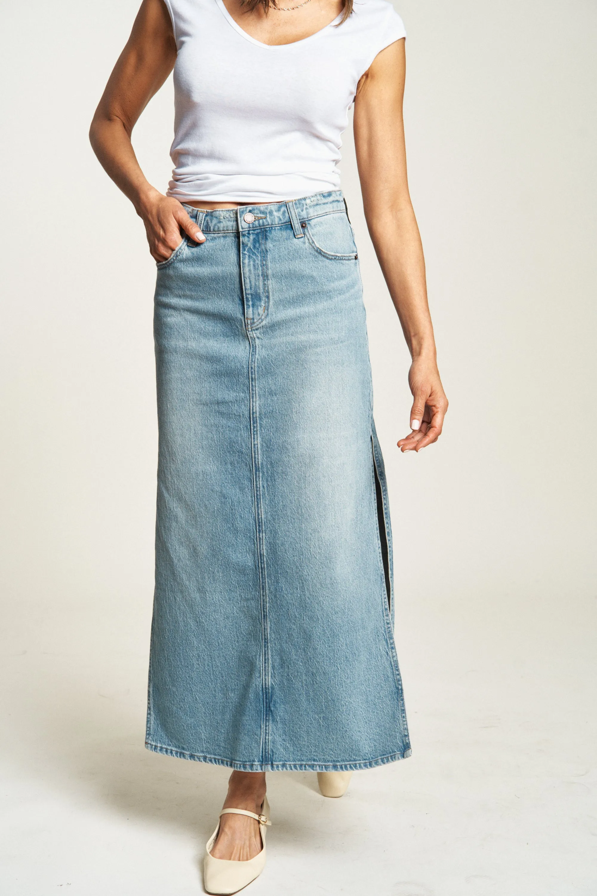 Dylan Maxi Skirt Mid Rise Light Indigo Worn