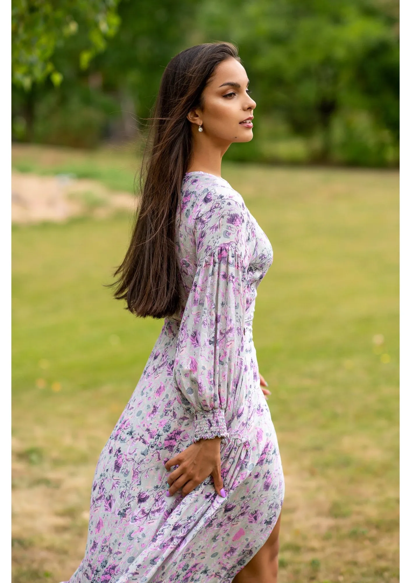 Queen Wrap Ruster Grey Dress