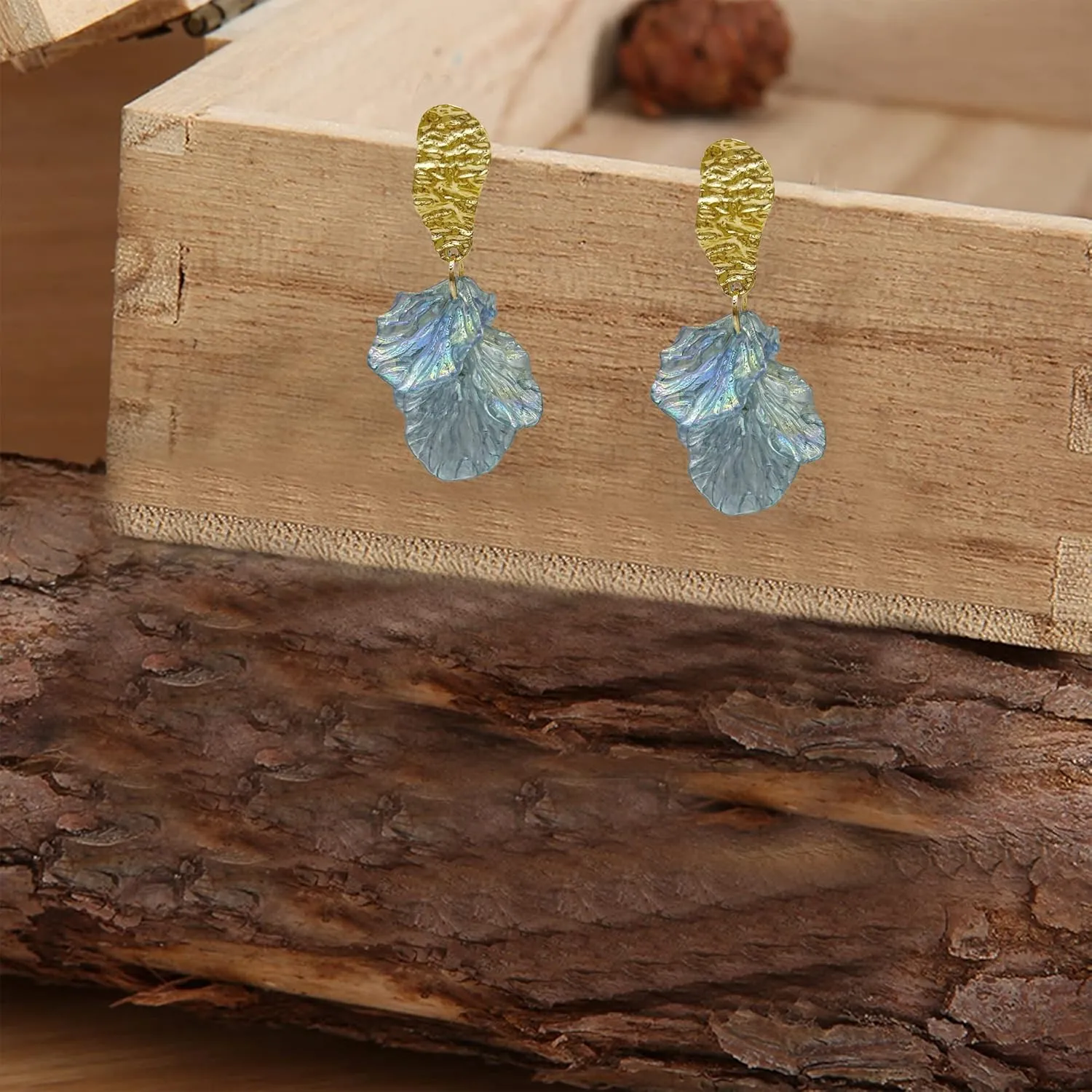 White Rose Petal Dangle Earrings for Women Acrylic Long Drop Floral Tassel Earrings Statement Exaggerated Tiered Resin Flower Earrings for Wedding